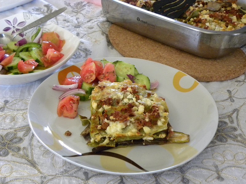 Lasagna with eggplants and ground meat image.