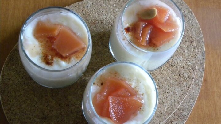 Quince rice pudding image
