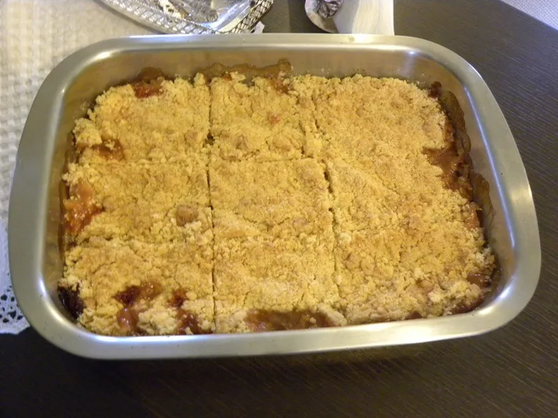 Apple Crumble image