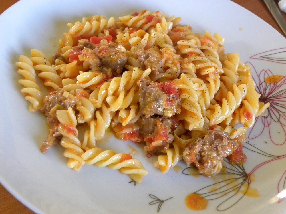 Fusilli with sausage and feta image