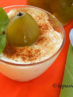 Greek yoghurt and figs