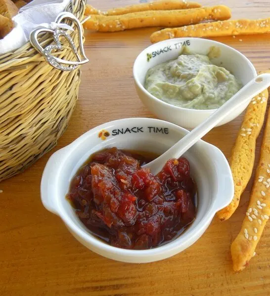 Tomato and Fruit Chutney