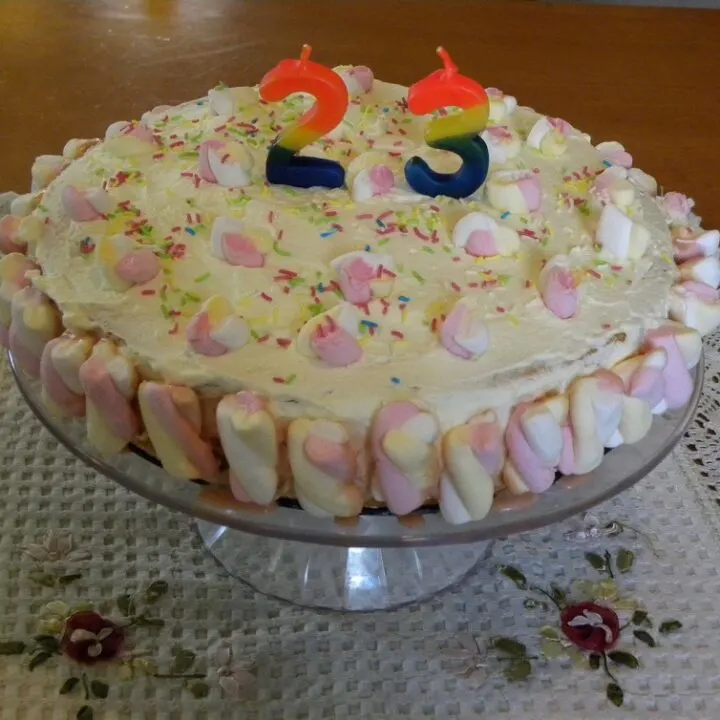 Marshmallows birthday cake image