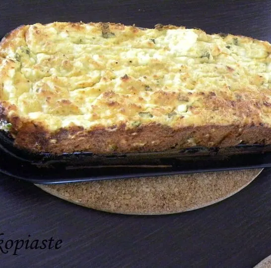 Psomotyri:  The easiest Tyropita (Bread and Cheese Cake)