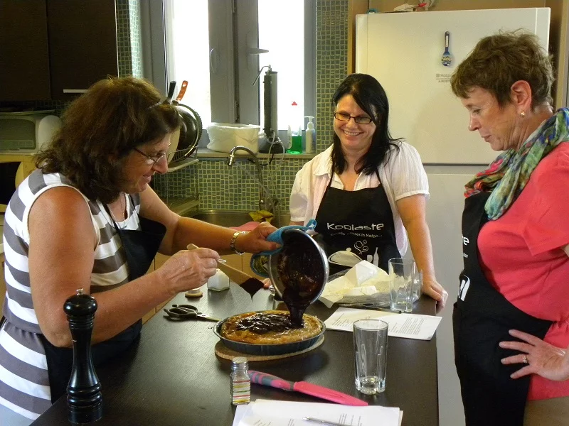 Making baklavas tart in a cooking class image