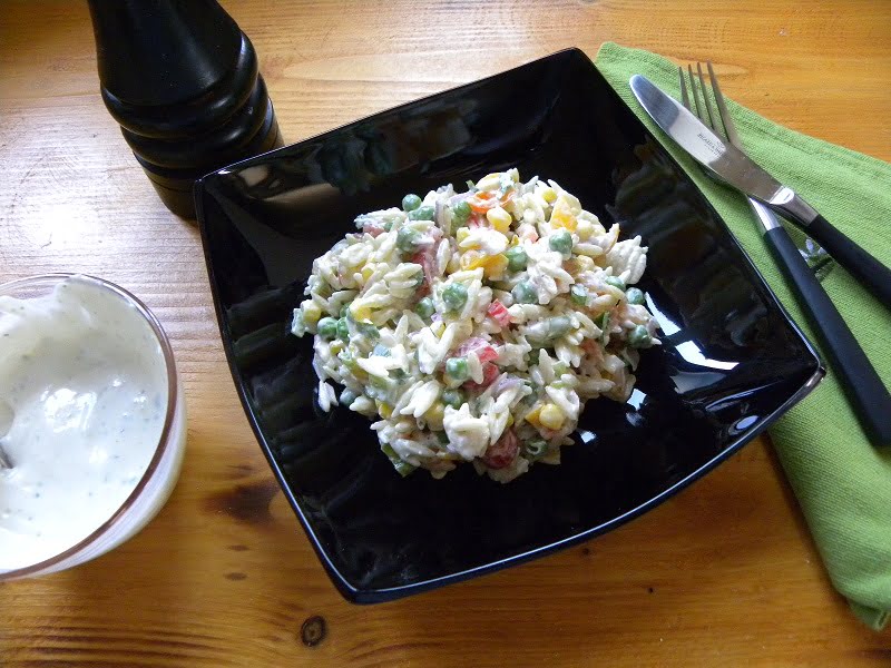 Orzo salad with garlic sauce image