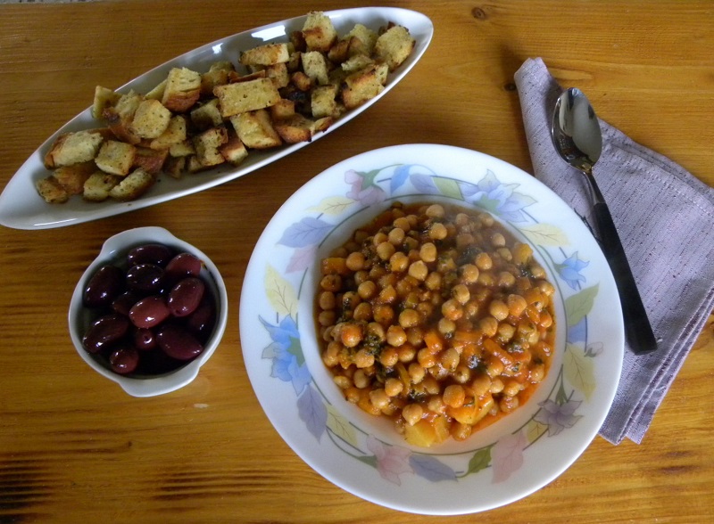 revithia soup giahni image