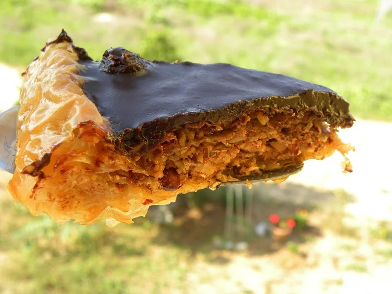 upside down baklavas tart image