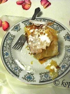 apple strudel in a blue plate image.jpg