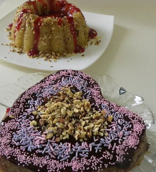 Halvas Nistisimos with Fruit and Almonds