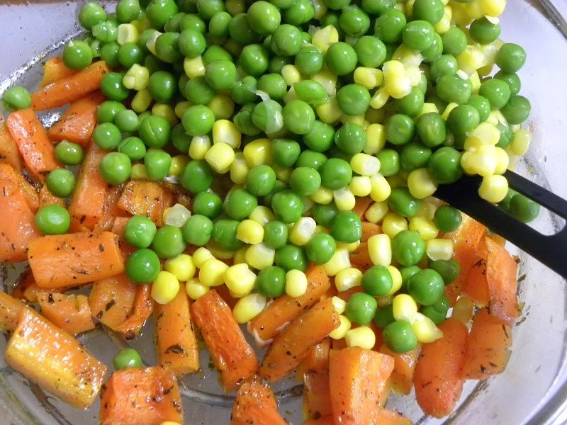 Microwave Roasted Carrots, peas and corn for kotosalata image