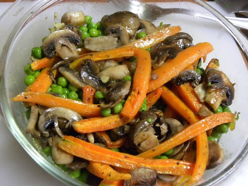 Roasted carrots with mushrooms and peas