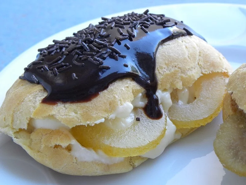 Eclairs with Bergamot filling image
