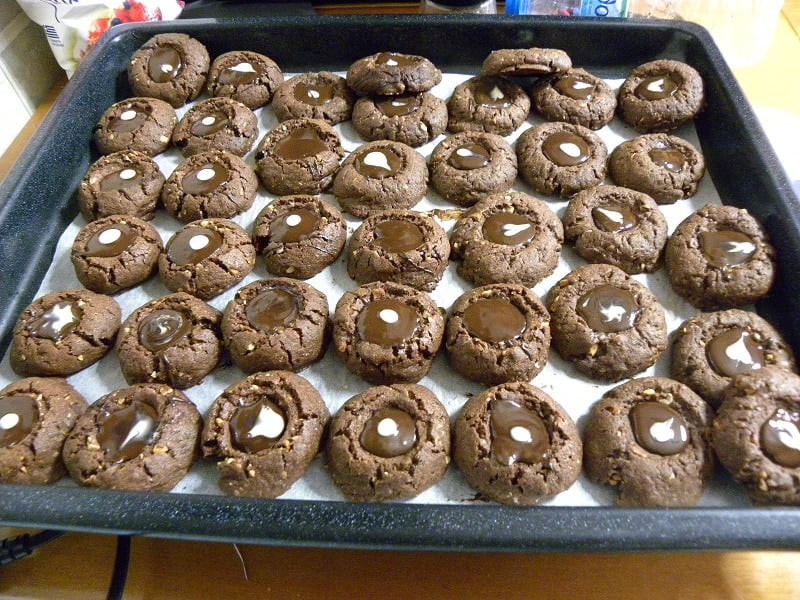 chocolate thumbprint cookies while cooling