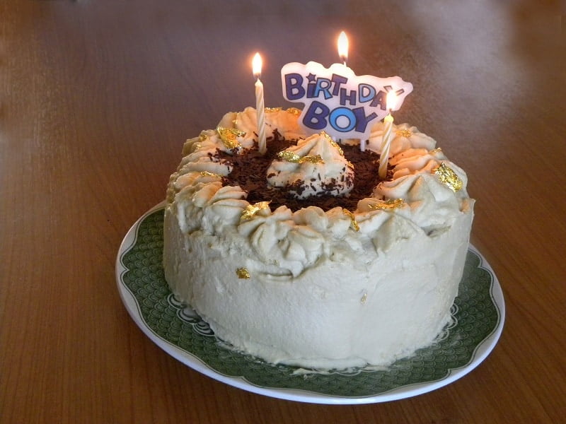 White Chocolate Mocha Mousse Angel Food Cake Kopiaste..to Greek