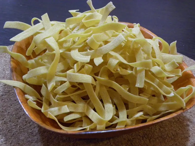 Greek hylopites pasta image