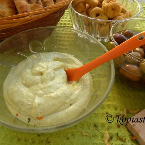 Greek Yoghurt, Feta and Pesto Dip