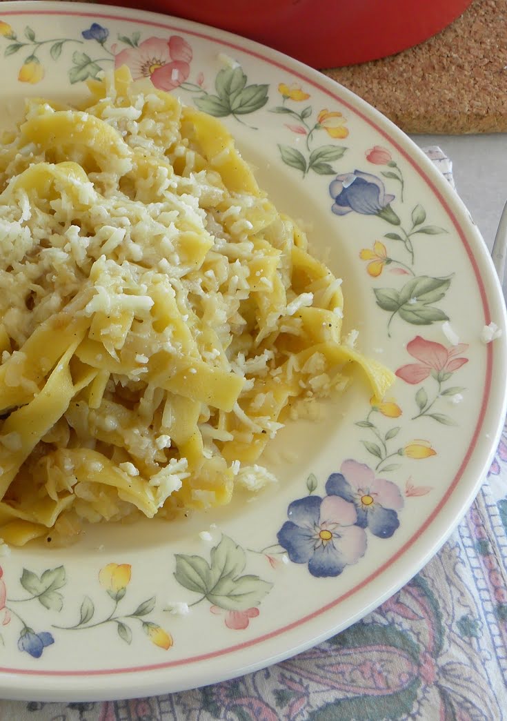 cabbage with pasta and graviera image
