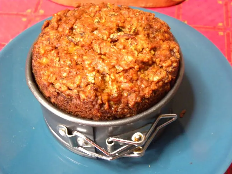 Cake with ring around it image