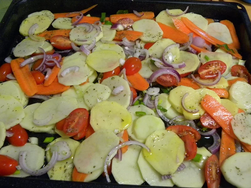 Vegetables before baking image