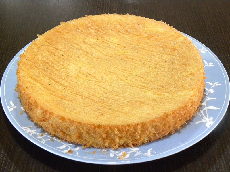 Basic 2 Genoise sponge cake image