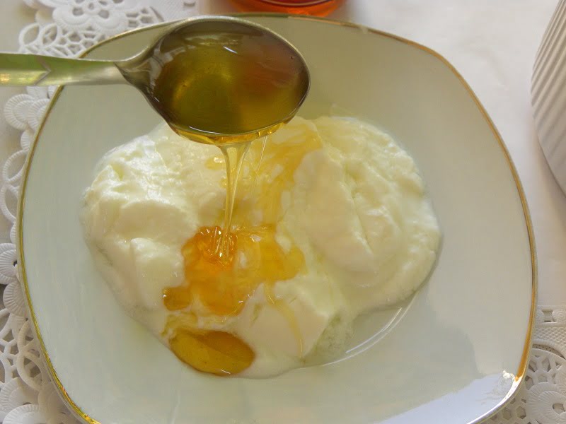 Greek Yoghurt with honey image