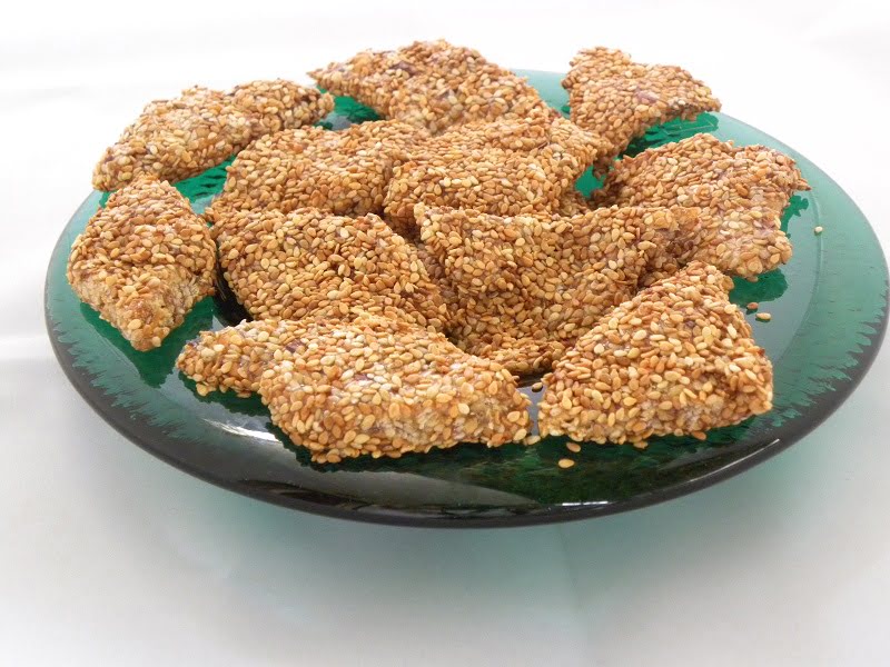 pastelli with sesame seeds image