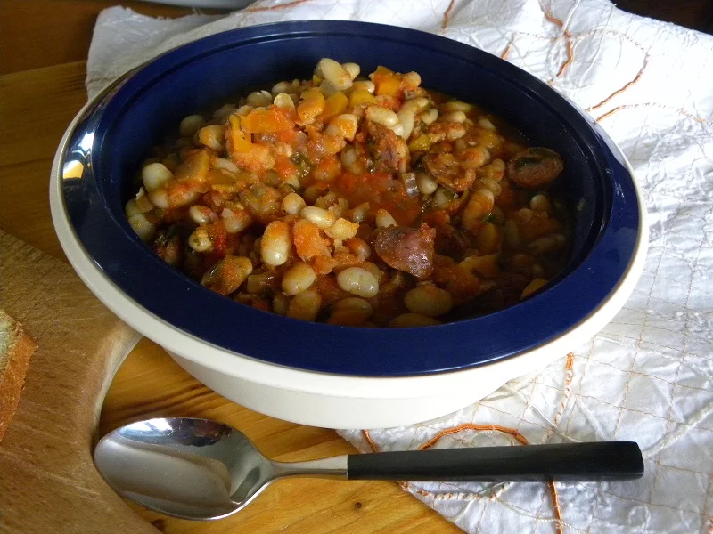 Greek beans with sausage image