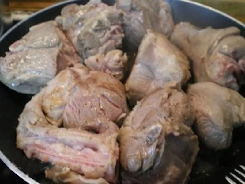 sauteing meat image