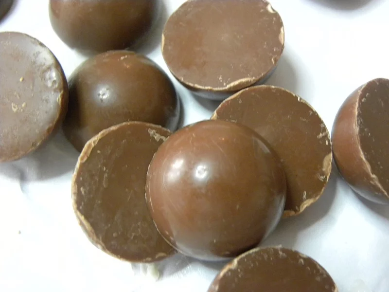 round chocolates image