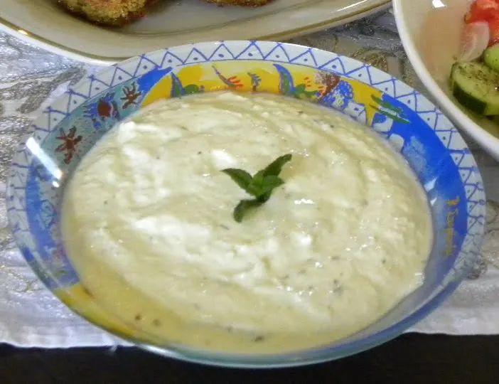 tzatziki in a bowl  image