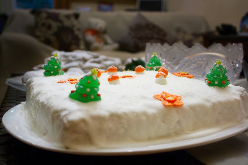 Christmas Cake with ebible ornaments image