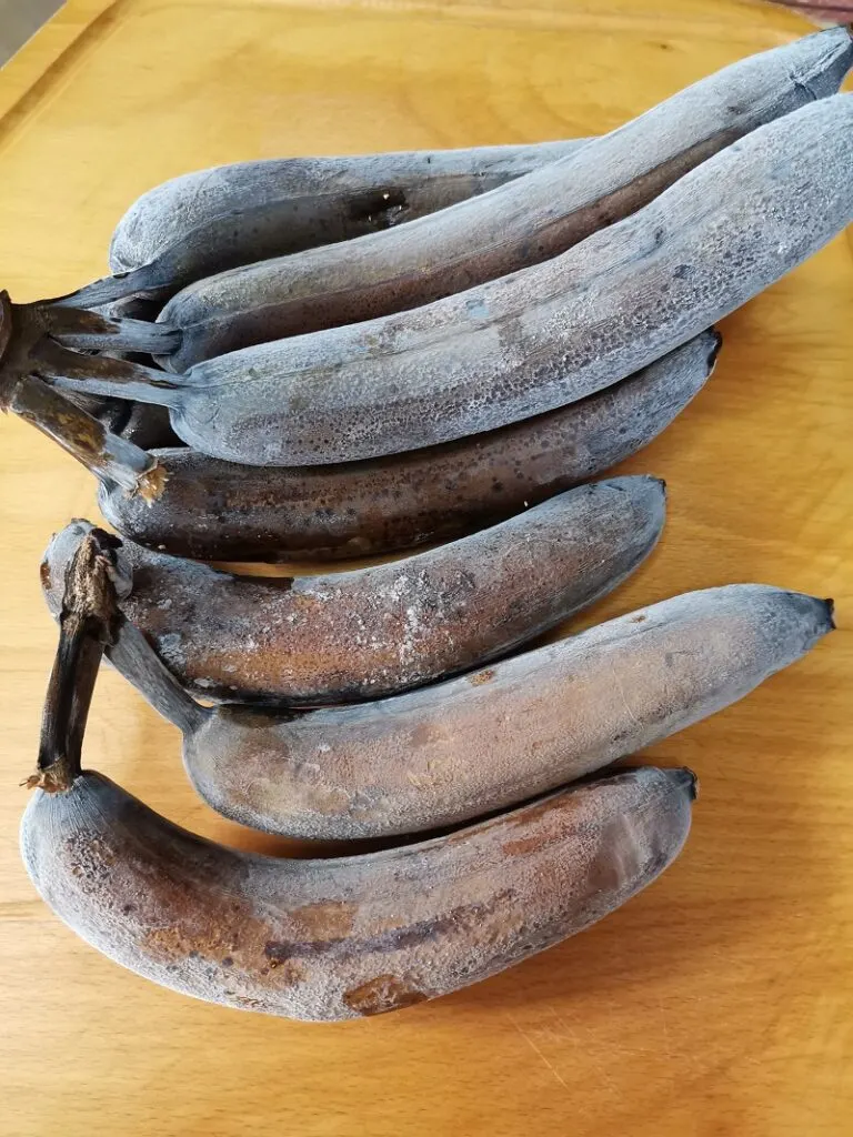 Frozen bananas image