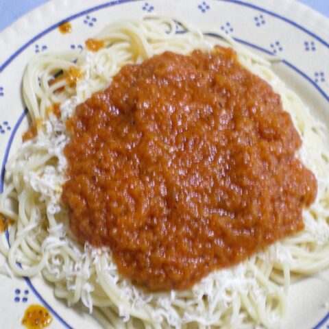 Greek spaghetti with meat sauce image