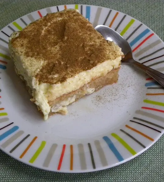 Aromatic Politiko Thessalonikis (a Semolina Cake with Pastry Cream)