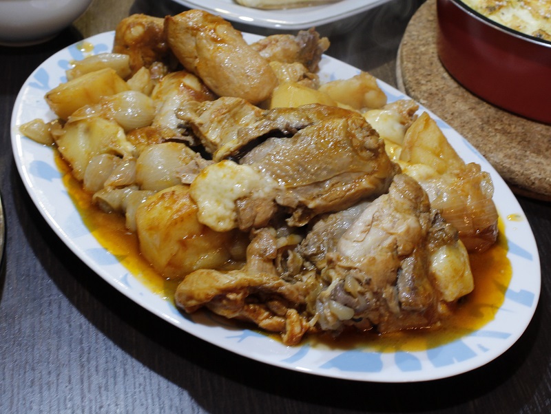 Stewed rooster with potatoes image