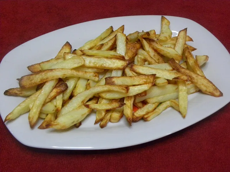 Air fryer Greek-style fried potatoes image
