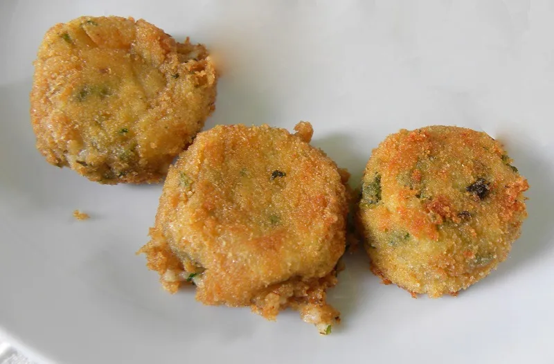 Ryzokeftedes rice patties image