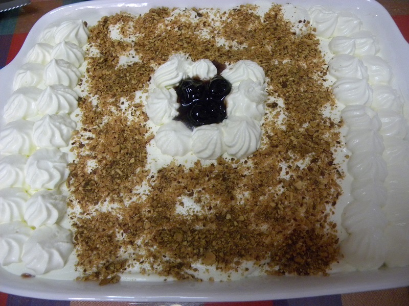 Ekmek with tsoureki image