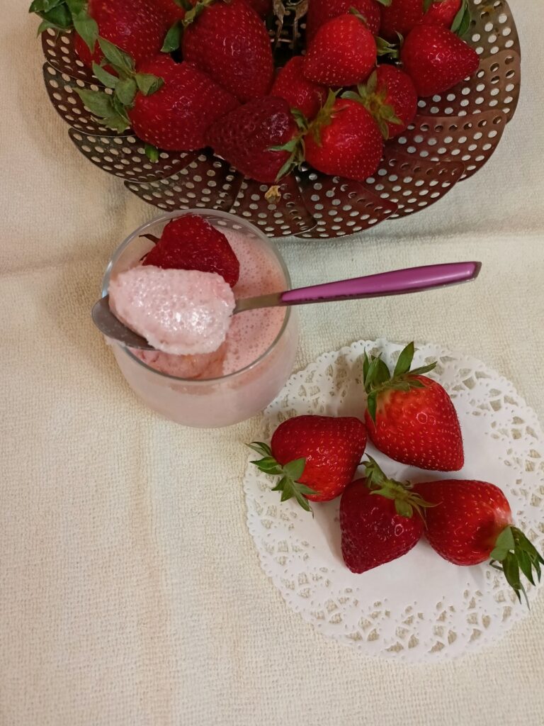 Strawberry Jelly Dessert with Greek Yoghurt image