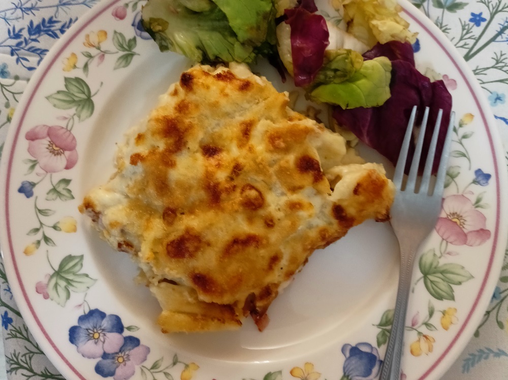Penne 2 served with a salad image.jpg