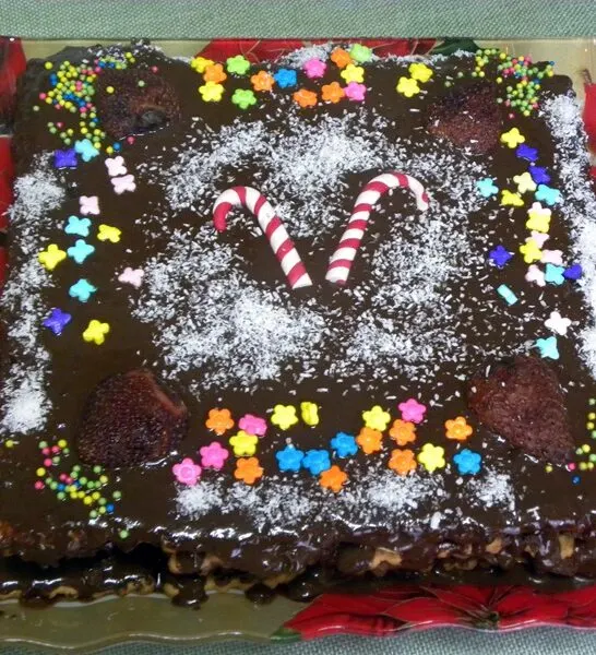 Easy  Christmas Chocolate Banana Biscuit Dessert