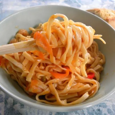 Shrimp with Noodles image