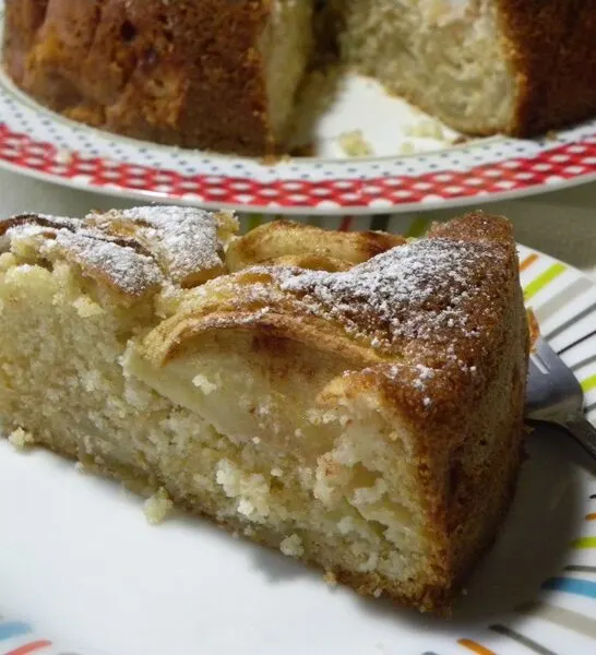 Cinnamon-Spiced Greek Apple Cake 