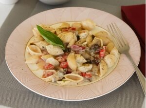 Pasta shells served image