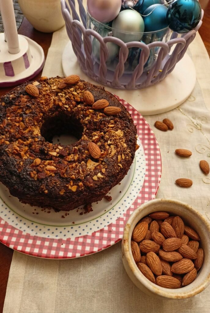 Coconut cake with almonds image