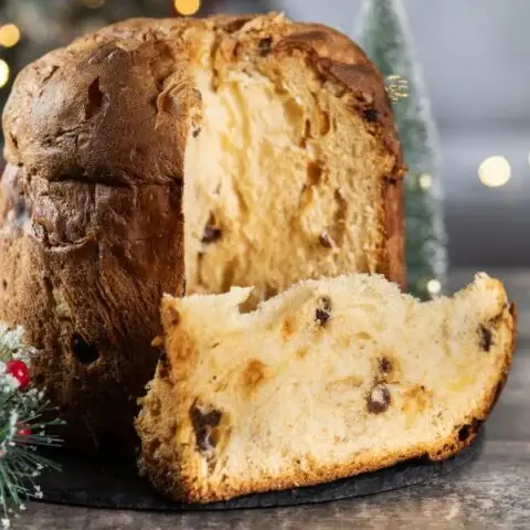 Panettone cut showing Cgrustnas objects image