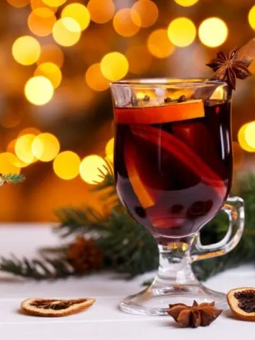 gluhwein in a glass image