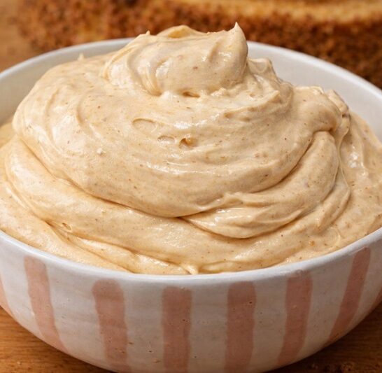 Delicious Frosting with Dulce de Leche and Peanut Butter