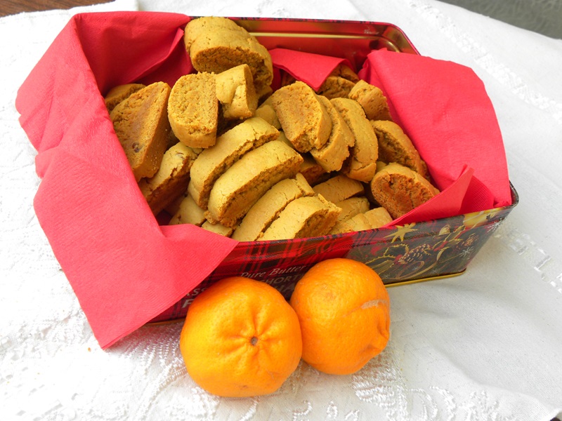 Mandarin biscotti image.